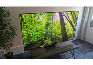 Samsung S95F OLED vs. LG G5 OLED: Which TV should you buy? video