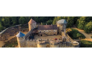 How to Build a Medieval Castle