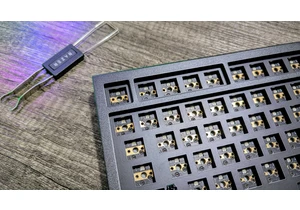 I finally built my first keyboard from scratch — thanks to Razer actually offering everything you need for the first time