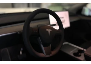 Feds investigate Tesla over inaccurate autopilot and FSD crash reports