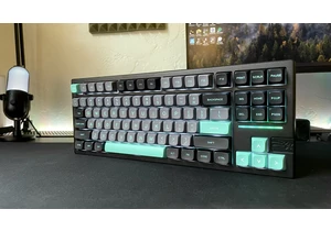  Epomaker x Feker Galaxy 80 keyboard review: It's sturdy, pillowy, and comes in sci-fi cyan 