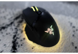The super fast Razer Basilisk V3 gaming mouse is now a steal at Amazon