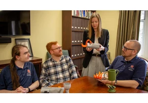 University shakes hands with the past - 3D printing replicates 500-year-old prosthetic