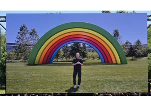 Apple is out of surprises and focuses on making the future as clear as glass
