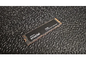 Crucial T710 2TB SSD Review: A Subdued Lion