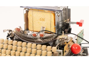  Typewriter modded to print messages on toast 