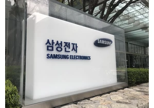  'A game of chicken': Samsung set to launch new storage chip that could make 100TB SSDs mainstream — 430-layer NAND will leapfrog competition as race for NAND supremacy heats up 
