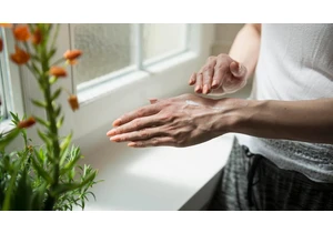 Do We Need to Wear Sunscreen Indoors? This Is What a Skin Expert Says