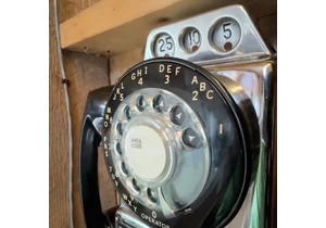 Old payphones get new life, thanks to Vermont engineer