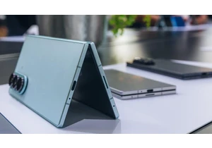 Galaxy Z Fold 7 vs. Z Fold 6: Slimmer Body, Bigger Screens and Slightly Higher Price