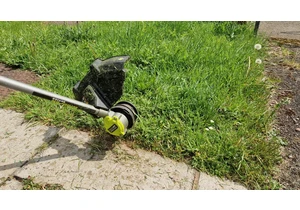 How to edge a lawn with a grass trimmer
