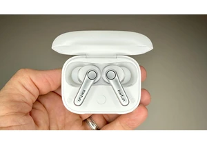 These Noise-Canceling Earbuds Are Up There With Apple's AirPods 4, and They're a Third of the Price Right Now