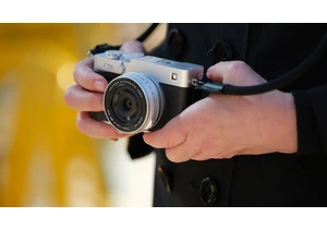 The Fujifilm X-E5 is basically an interchangeable lens X100VI
