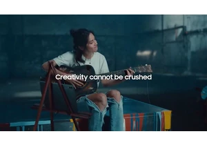  Samsung takes a bite of the Apple: Attack ad is all blush and no crush  