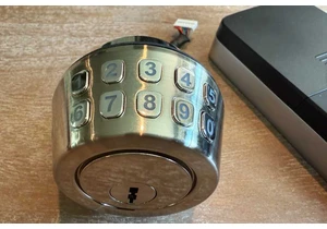 Avia Smart Deadbolt+ review: Coming home to HomeKit