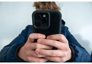 Apple's iOS 26 requires kids to get parental permission to text new numbers