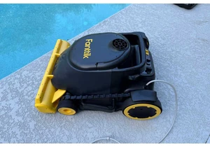 Fanttik Aero X review: This robotic pool cleaner is an underwater monster