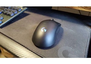 Windows PCs let you adjust mice for left-handed use. Here’s how