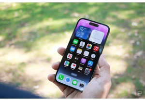 Ask Engadget: How do I answer calls on my iPhone with only my voice?