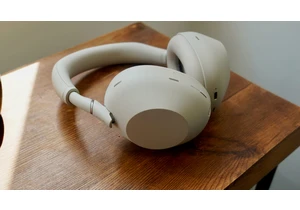 How to pair the Sony WH-1000XM6 headphones