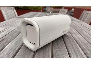 My Favorite New Sony Bluetooth Speaker Is $80 Off for Memorial Day
