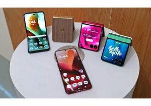 Motorola has mysteriously delayed its new Razr phones, but only for some carriers