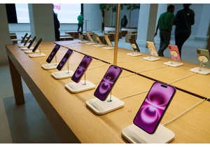 Apple is reportedly considering the acquisition of Perplexity AI