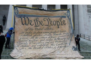 Sections on habeas corpus and nobility titles were temporarily removed from Congress' US Constitution website
