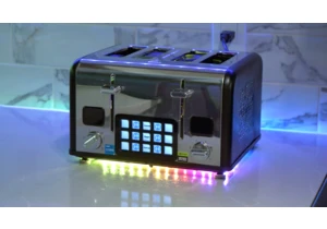 SignalRGB takes a swipe at Razer, makes functioning RGB toaster PC — quad-slice toaster case incorporates a Stream Deck, Mini-ITX components