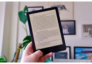 The Kindle Paperwhite just got a big summertime discount