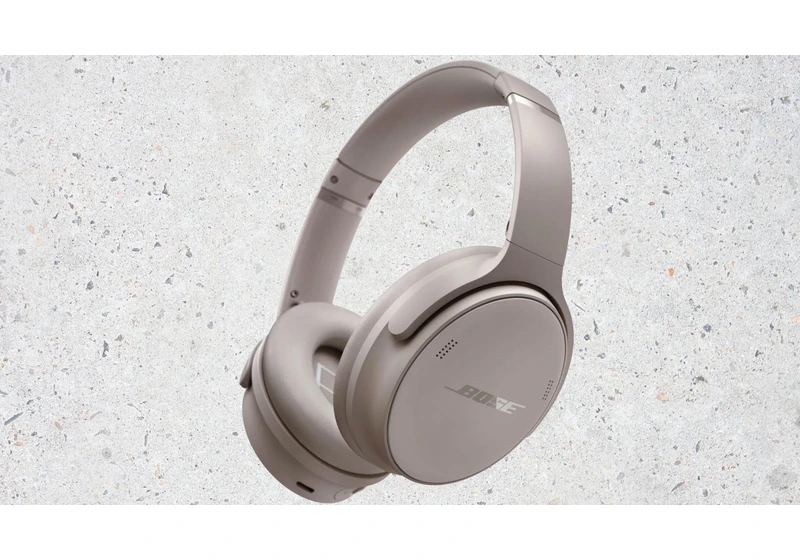 The Bose QuietComfort Headphones have been dramatically reduced in price