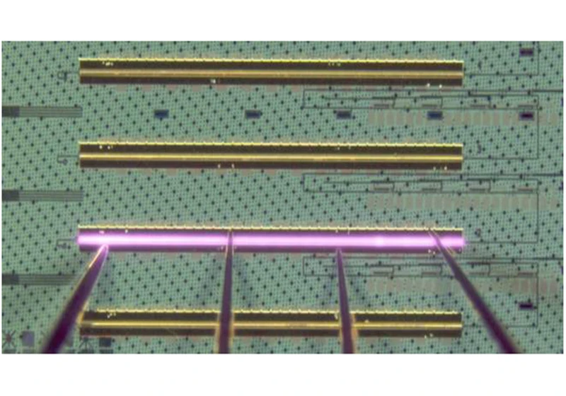  A new trick for merging lasers with silicon could finally make photonic chips cheap, fast, and ready for mass production 