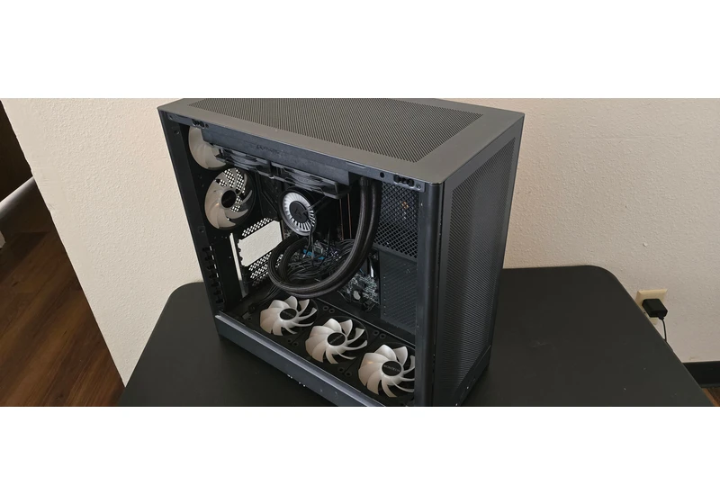  Montech HS01 Pro Case Review:  excellent GPU cooling and dual exhaust 