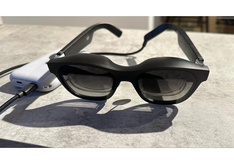 Xreal Beam Review: Air AR Glasses Go Wireless