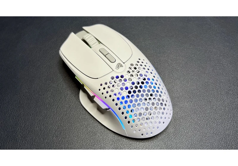 Glorious Model I 2 Wireless Review: Lightweight, Needs Buttons