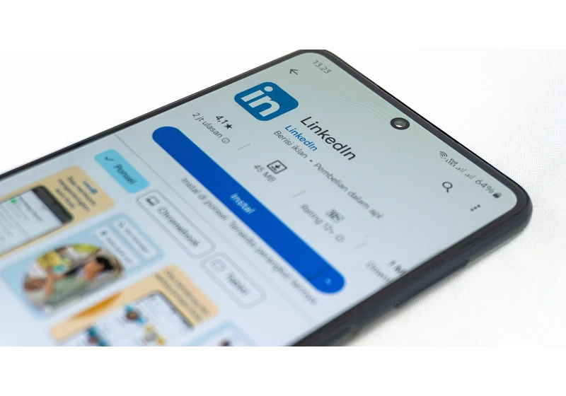 LinkedIn Retires Lookalike Audiences, Urges Shift To New Targeting via @sejournal, @MattGSouthern