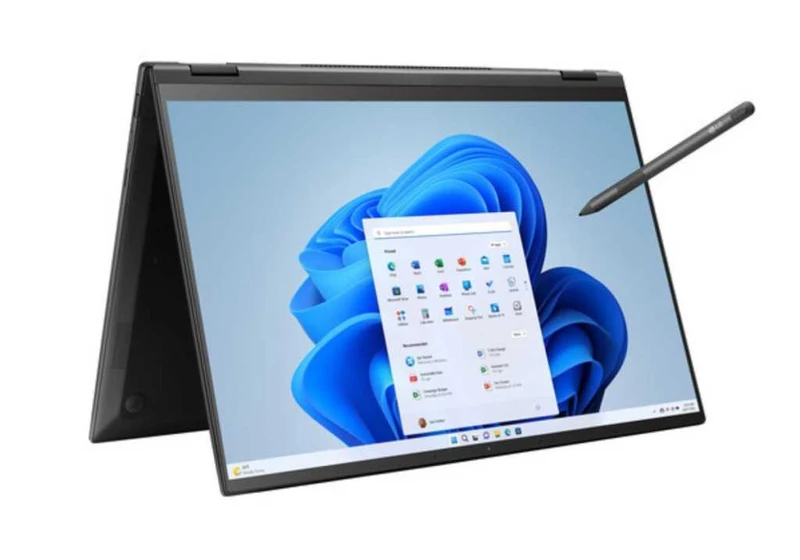 LG’s featherlight Gram 2-in-1 laptop is $600 off right now