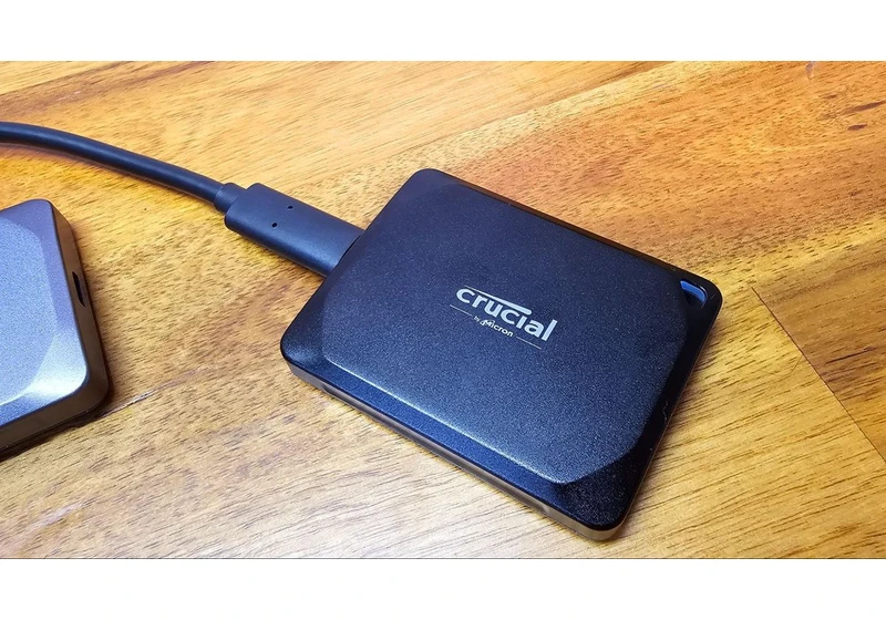  Crucial X10 Pro Portable SSD Review: USB Speed King 