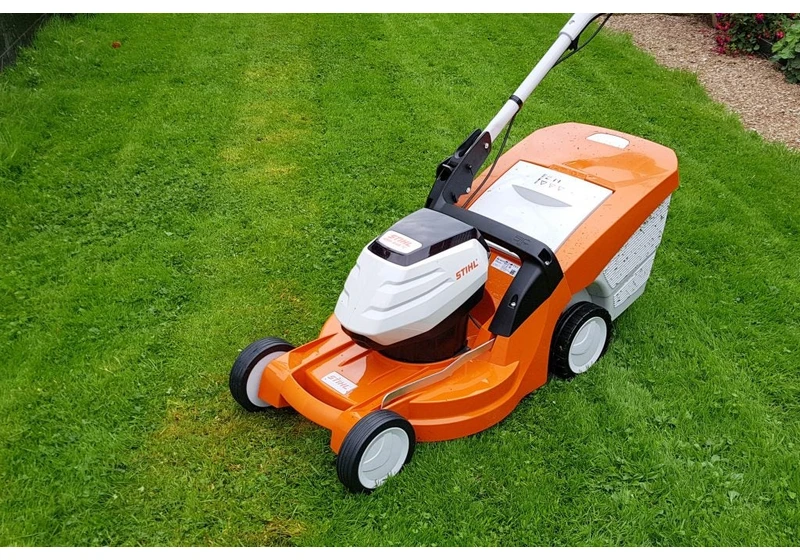 Best cordless lawnmowers