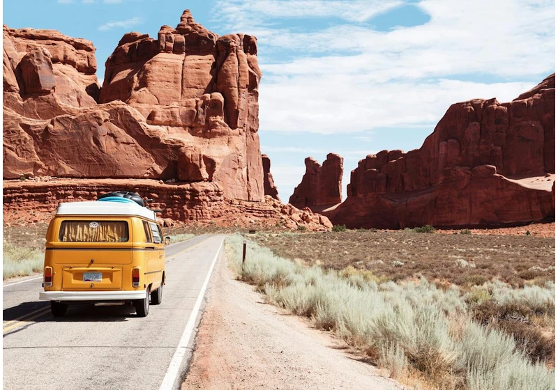Google can save locations you screenshot in Maps to help with travel planning