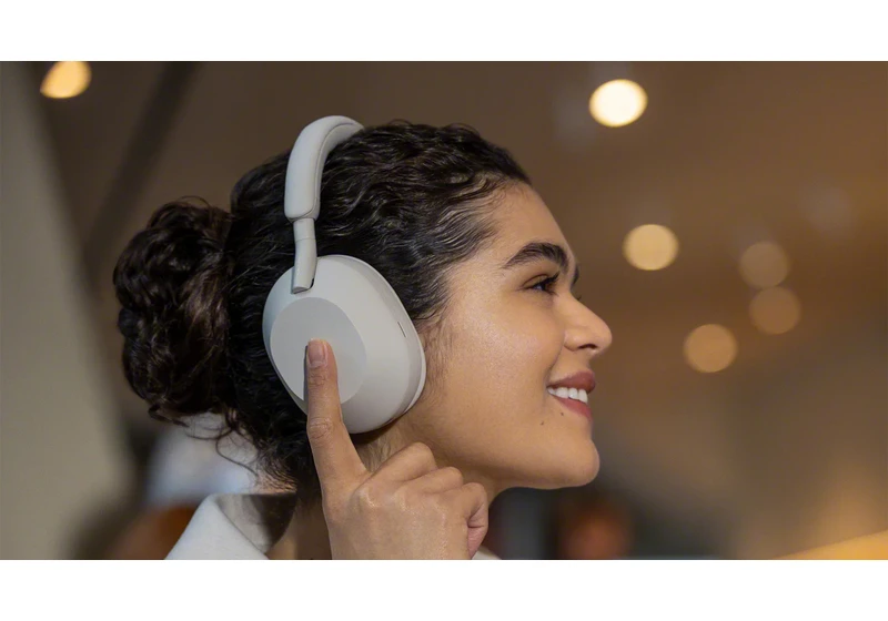 The latest Sony WH-1000XM6 leaks may have revealed the design and pricing of the headphones