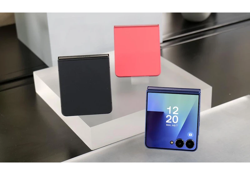 Samsung's Galaxy Z Flip 7 has a bigger battery and is still thinner than last year's model