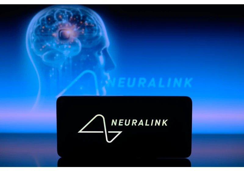 Here's a video of the first human Neuralink patient controlling a computer with his thoughts