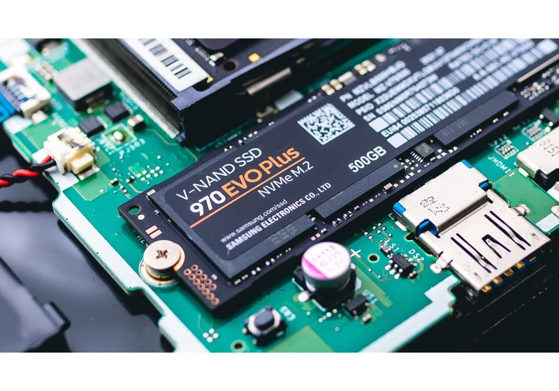 Samsung Slashes NAND Output by 50%, Prices to Slowly Edge Higher