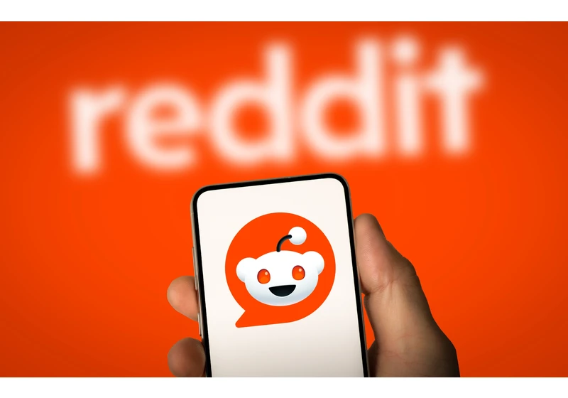 Reddit Recap For 2023: Top Trends And Updates For Advertisers via @sejournal, @kristileilani