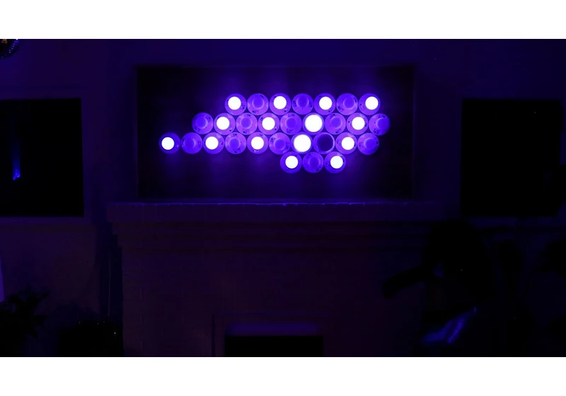 Raspberry Pi Animates Sign Made of Phillips Hue LED Bulbs
