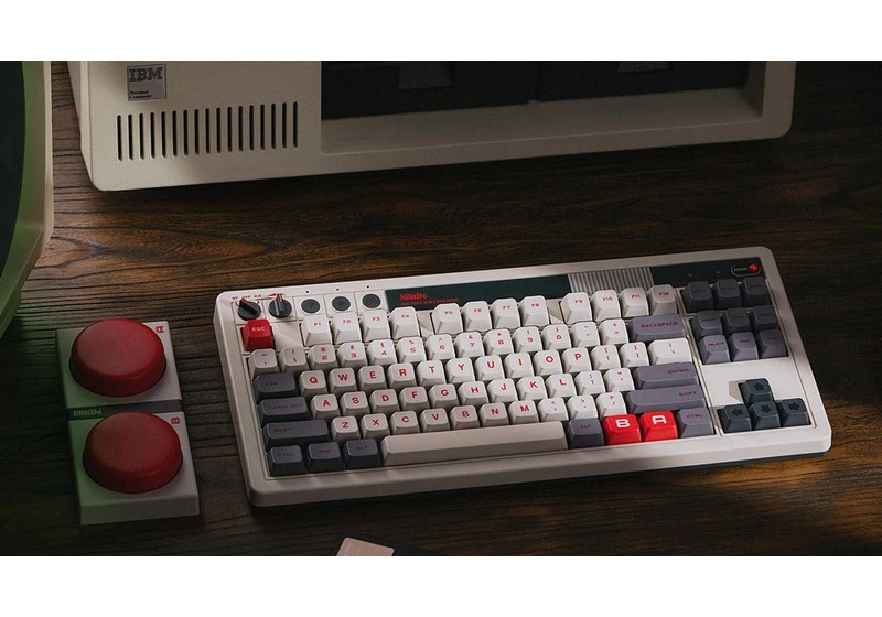 NES-Inspired Keyboard Comes With Giant Programmable Super Buttons