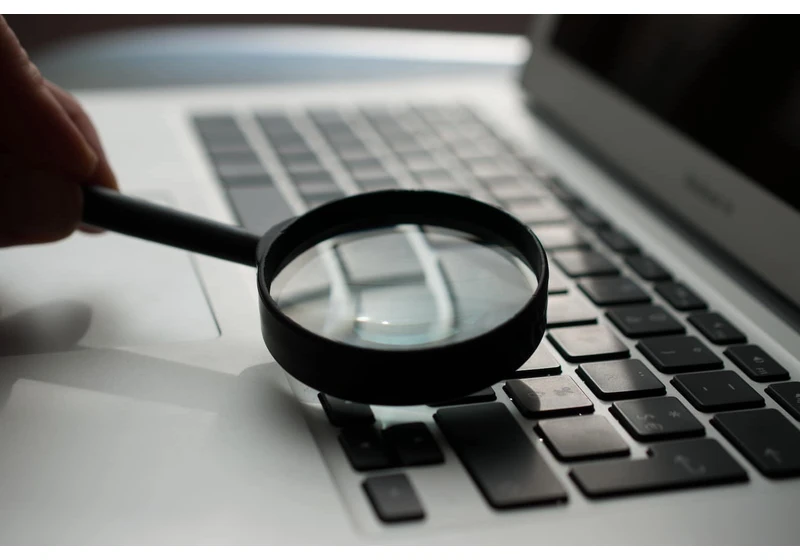 Text magnifier