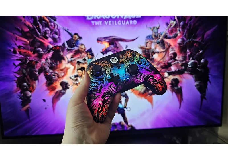 This wireless Xbox controller is stunning, but at $150 I need more than just a pretty faceplate