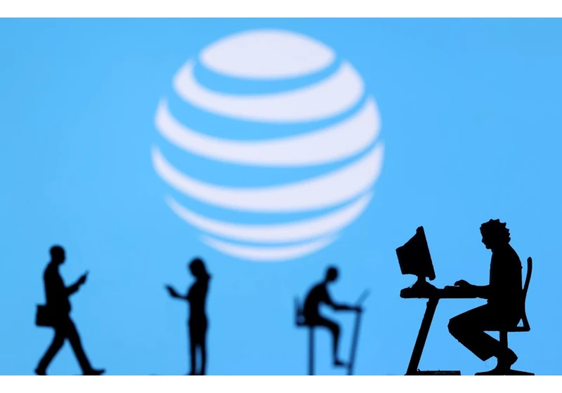 AT&T acquires $23 billion worth of spectrum licenses from EchoStar